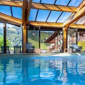 Les Cotes, Loisirs Et Hotel